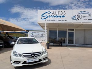 Mercedes Clase E E 220 CDI BlueEFFICIENCY Coupé  - Foto 3