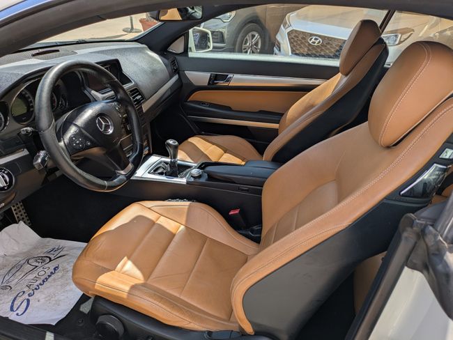 Mercedes Clase E E 220 CDI BlueEFFICIENCY Coupé  - Foto 13