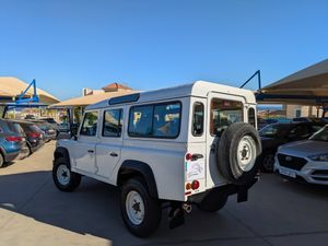 Land-Rover Defender 110 SW E  - Foto 8