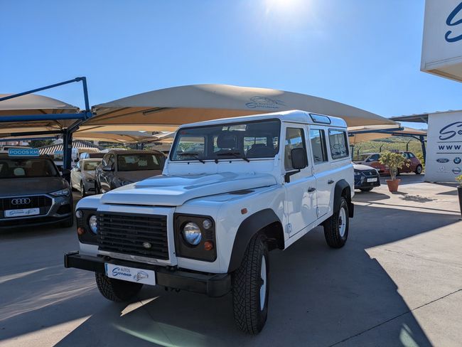 Land-Rover Defender 110 SW E  - Foto 5