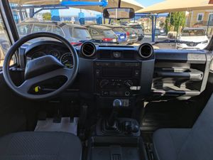 Land-Rover Defender 110 SW E  - Foto 15