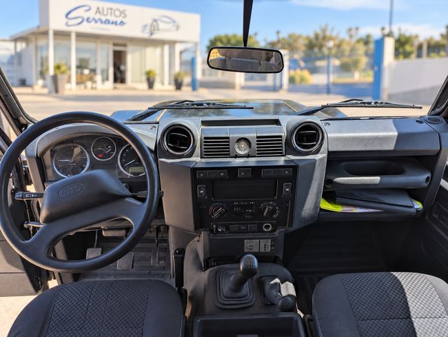 Land-Rover Defender 110 SW SE  - Foto 10