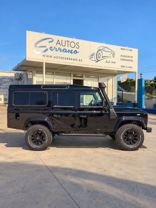 Land-Rover Defender 110 SW SE  - Foto 9