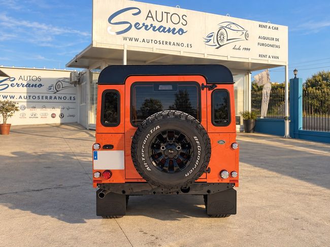 Land-Rover Defender 110 SW SE  - Foto 7