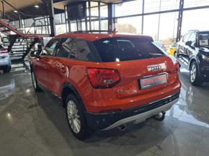 Audi Q2 Audi Q2 1.6 TDi Design Pano Aut. Navi Sport-Leather Klima PDC ... Automático  - Foto 4