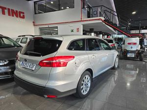 Ford Focus Wagon TITANUIM   - Foto 4