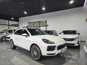 Porsche Cayenne Coupé E-Hybrid Platinum Edition   - Foto 2