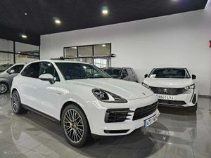 Porsche Cayenne E-Hybrid   - Foto 2