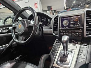 Porsche Cayenne 3.0 V6 245CV   - Foto 9