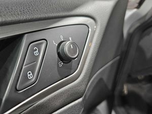 Volkswagen Golf 1.6TDI Edition 85kW.  - Foto 12
