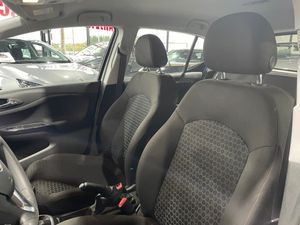 Opel Corsa 1.2 70CV   - Foto 10