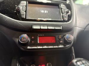 Kia Ceed 1.4 CRDi WGT Business   - Foto 20