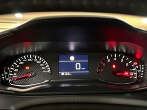 Peugeot 2008 Allure Puretech 100 S&S 6 Vel.   - Foto 22