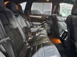 Porsche Cayenne 3.0 V6 245CV   - Foto 35
