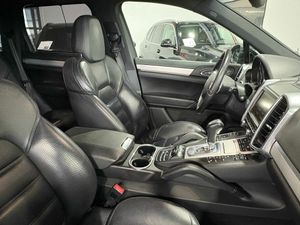 Porsche Cayenne 3.0 V6 245CV   - Foto 17