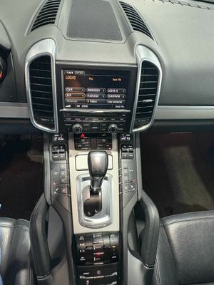 Porsche Cayenne 3.0 V6 245CV   - Foto 38