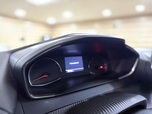 Peugeot 2008 Allure Puretech 100 S&S 6 Vel.   - Foto 25