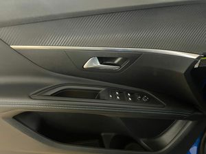 Peugeot 3008 ALLURE 130CV EAT8 PURETECH AUTOMATICO  - Foto 24