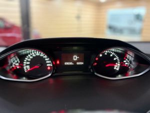 Peugeot 308 Business Line 1.2 PureTech 81KW (110CV)   - Foto 21