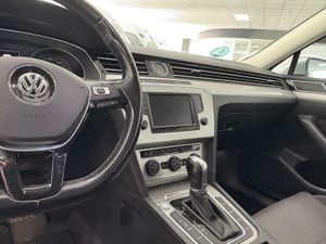 Volkswagen Passat 1.6 tdi VARIANT DSG   - Foto 13