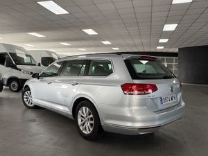 Volkswagen Passat 1.6 tdi VARIANT DSG   - Foto 5