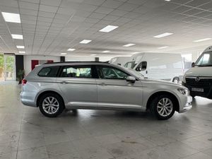 Volkswagen Passat 1.6 tdi VARIANT DSG   - Foto 3