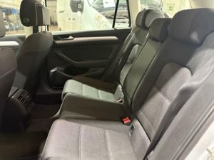 Volkswagen Passat 1.6 tdi VARIANT DSG   - Foto 19