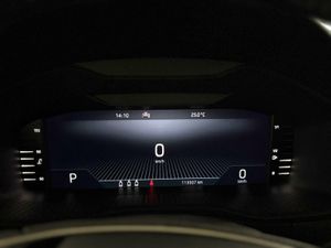 Skoda Karoq 1.5 TSI 110KW (150CV) DSG ACT AMBITION PACK DISEÑO PLUS^PACK MULTIMEDIA M^  - Foto 28