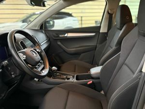 Skoda Karoq 1.5 TSI 110KW (150CV) DSG ACT AMBITION PACK DISEÑO PLUS^PACK MULTIMEDIA M^  - Foto 37