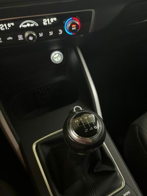 Audi Q2 1.0 TFSI Design LED-Xenon Navi Klima PDC ...   - Foto 19