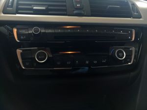BMW Serie 3 318D TOURING AUT   - Foto 11