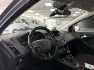 Ford Focus 1.5 tdci 95cv st  - Foto 10