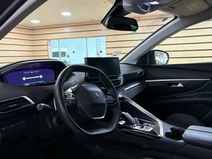 Peugeot 5008 ALLUR	1.2 PURETECH 96KW S&S ALLURE EAT8   - Foto 19