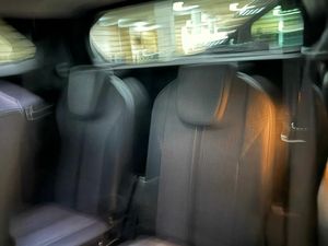 Peugeot 5008 ALLUR	1.2 PURETECH 96KW S&S ALLURE EAT8   - Foto 41