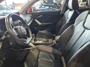 Audi Q2 Audi Q2 1.6 TDi Design Pano Aut. Navi Sport-Leather Klima PDC ... Automático  - Foto 15