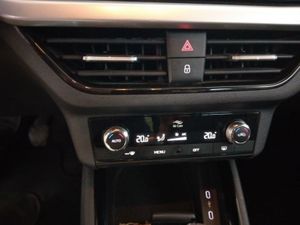 Skoda Kamiq AMBIT	1.0 TSI 81KW (110CV) AMBITION PACK KAMIQ TECHNO PLUS AMBITION^  - Foto 15