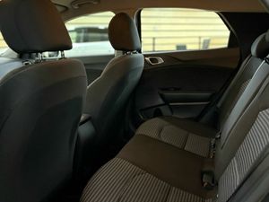 Kia XCeed 1.0 T-GDI BUSINESS 74KW (100CV BLACK PEARL (METALIZADO)	TELA NEGRA  - Foto 15