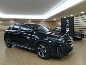 Kia XCeed 1.0 T-GDI BUSINESS 74KW (100CV BLACK PEARL (METALIZADO)	TELA NEGRA  - Foto 3
