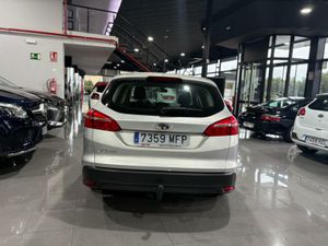 Ford Focus 1.5 tdci 95cv SW  - Foto 6