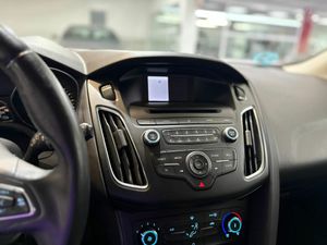 Ford Focus 1.5 tdci 95cv   - Foto 17