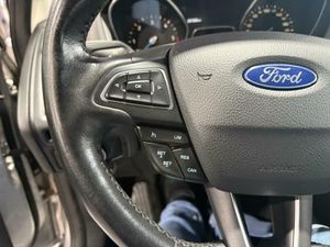 Ford Focus 1.5 tdci 95cv SW  - Foto 22