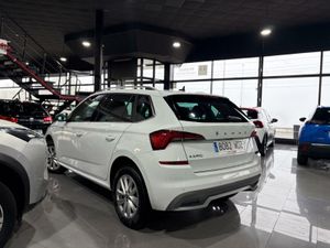 Skoda Kamiq AMBIT	1.0 TSI 81KW (110CV) AMBITION PACK KAMIQ TECHNO PLUS AMBITION^  - Foto 5