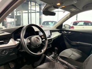 Skoda Kamiq AMBIT	1.0 TSI 81KW (110CV) AMBITION PACK KAMIQ TECHNO PLUS AMBITION^  - Foto 32