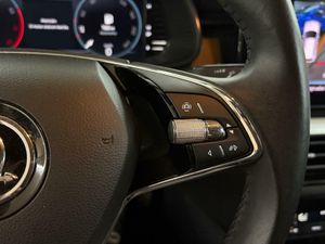 Skoda Kamiq AMBIT	1.0 TSI 81KW (110CV) AMBITION PACK KAMIQ TECHNO PLUS AMBITION^  - Foto 14