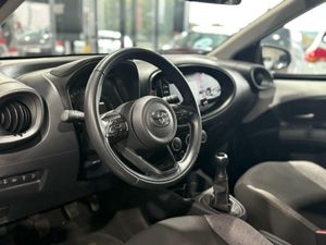 Toyota Aygo X Cross 1.0 vvt-i 72cv play  - Foto 9