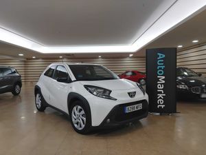 Toyota Aygo X Cross 1.0 vvt-i 72cv play  - Foto 9