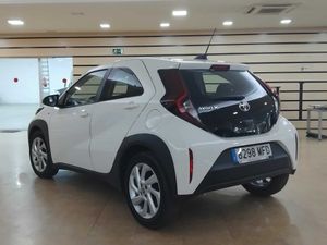 Toyota Aygo X Cross 1.0 vvt-i 72cv play  - Foto 5
