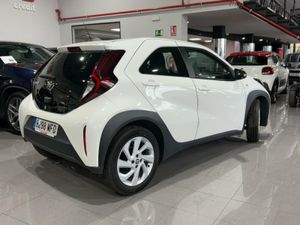 Toyota Aygo X Cross 1.0 vvt-i 72cv play  - Foto 5