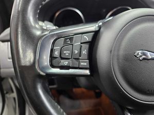 Jaguar XF 2.0D 180CV RSPORT AWD AUTO.   - Foto 11