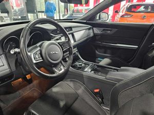 Jaguar XF 2.0D 180CV RSPORT AWD AUTO.   - Foto 8